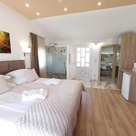 Delux Soba Sa Pogledom Na More, Hidromasaznom Kadom I Balkonom * Trogir