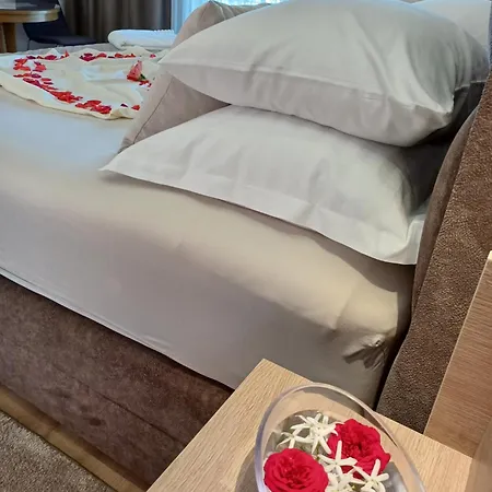 Delux Soba Sa Pogledom Na More, Hidromasaznom Kadom I Balkonom Apartment *