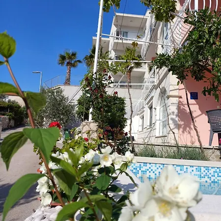 Delux Soba Sa Pogledom Na More, Hidromasaznom Kadom I Balkonom Trogir