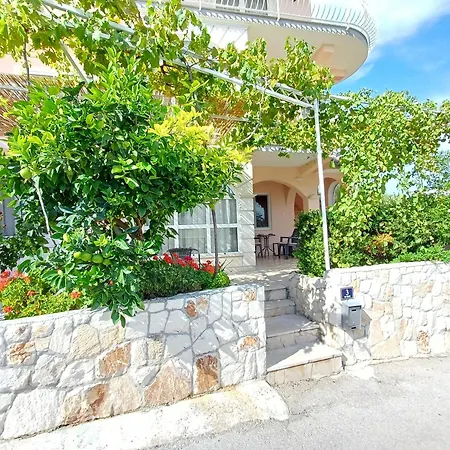 Delux Soba Sa Pogledom Na More, Hidromasaznom Kadom I Balkonom Apartment Trogir